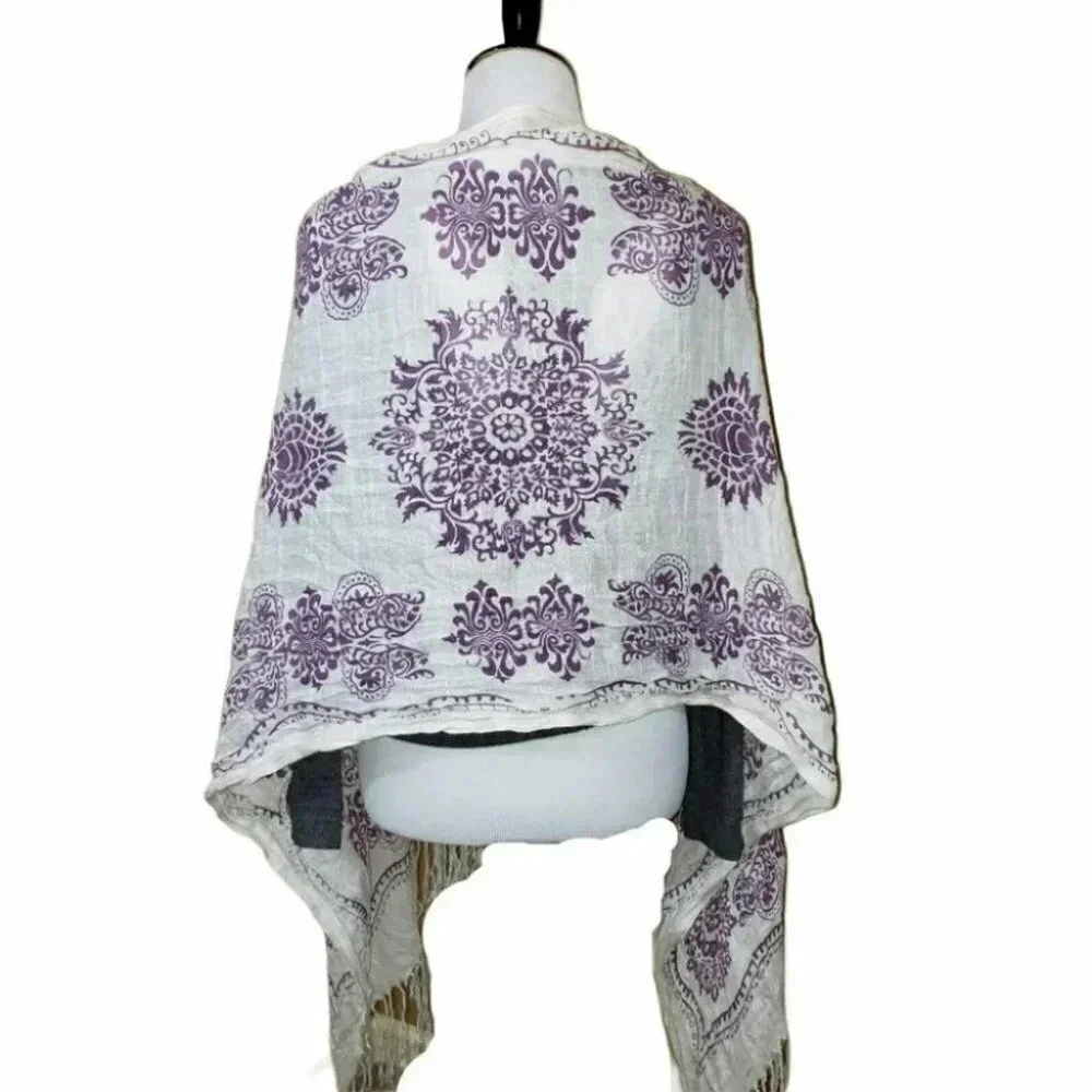 Boho purple/white scarf/wrap with fringe‎